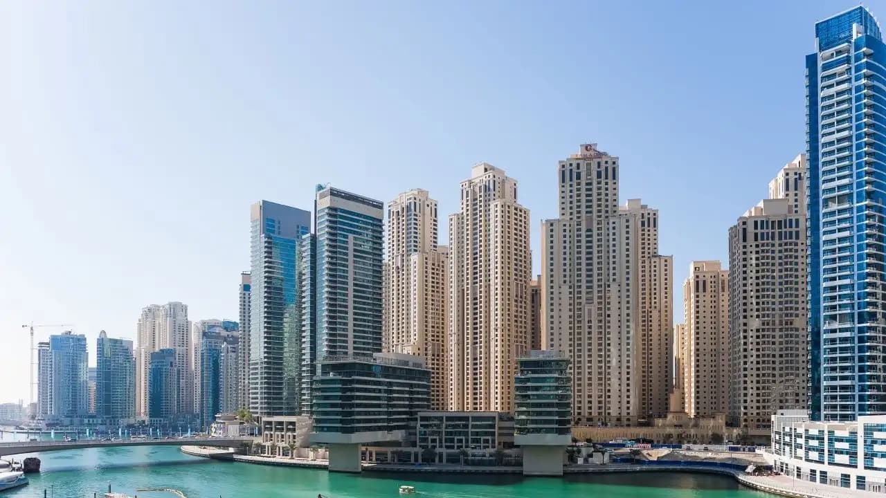 مارينا دبي سكاي لاين العقارية